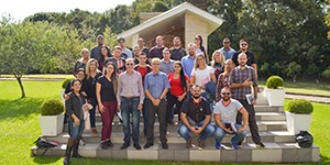 Acadêmicos da ESCOOP conhecem gestão corporativa da Dália